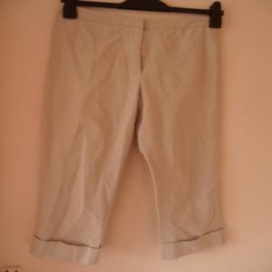 Stone 3/4 Length Trousers